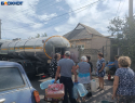 Выйдет баком: если не решить проблему с доставкой воды людям, Донбасс опустеет