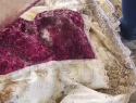 Сняли видео с трупом «для Леры»: в Старобешево ритуальщик и приятель раскопали могилу военного