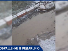Улицу Авиационную в Горловке с 1 декабря заливает водой, краны в домах высохли