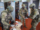В ДНР росгвардейцы вместе с военной контрразведкой обнаружили свыше 150 экстремистских изданий