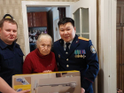 Ветерана Великой Отечественной войны из Донецка поздравили с 94-летием офицеры СК России