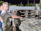 Выдал телефон: в Мариуполе задержали «толкача» запрещенных веществ