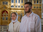 Влюблённая пара из Донецка крестилась в День семьи, любви и верности