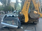 В Мариуполе автомобилист сбил пешехода, столкнулся с микроавтобусом и трактором