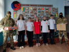 Мир не без добрых росгвардейцев: в ДНР бойцы помогли детскому саду, школе и семье с инвалидом