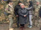 Военкоры и бойцы помогли семье из Цукурино в ДНР в эвакуации и воссоединении