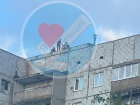 Девочка-подросток случайно сорвалась с крыши девятиэтажки и упала в Донецке