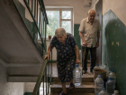 Пенсионеры и инвалиды больше месяца живут без воды в Макеевке