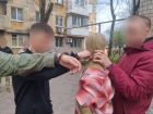Били по голове и туловищу: четверо молодых жителей Донецка показали, как ограбили выпившего дончанина