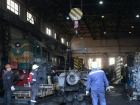 На Енакиевском металлургическом заводе в ДНР приступили к восстановлению давно стоявших локомотивов