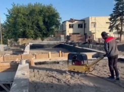 В Волновахе с нуля строят здание МФЦ