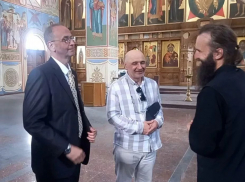 Политики и журналисты из Грузии посетили Донбасс 