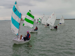 Команда из ДНР приняла участие в соревнованиях по парусному спорту