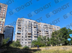 Без воды и без лифта: как живут дома на Независимости в Донецке
