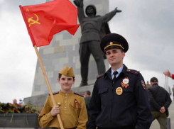 Более 500 сотрудников: полиция ДНР обеспечила безопасность празднования Дня Победы