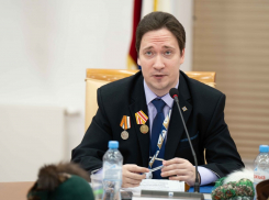 «Больше 35% украинцев мечтают о третьей мировой войне»: политолог Юрий Самонкин в беседе с «Блокнот Донецк» 