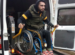 В больницу или в гости: в Донецке работает бесплатное такси для инвалидов-колясочников