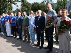 В ДНР установили памятник Героя России Эдуарда Дьяконова