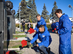 В Донецке почтили память легендарного комбата «Спарты» Арсена «Моторолы» Павлова