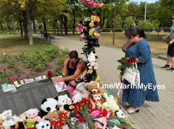 В Донецке и ДНР вспоминают детей – жертв войны на Донбассе