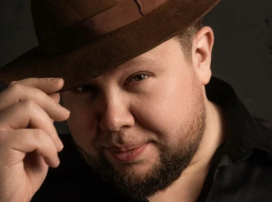 Актер из Донецка Александр Волочиенко сыграл в комедии «Большой человек» на ТНТ