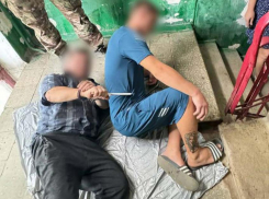 Кровавая вендетта: пенсионер из Горловки едва не зарезал соседа из-за неприязненных отношений