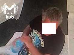 Стало известно, что сделал педофил, зайдя в комнату к девочкам из Донецка в детском лагере в Анапе