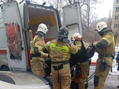 В ДНР спасатели помогли госпитализировать пенсионера