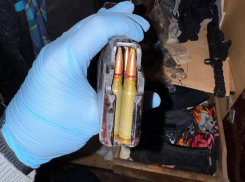 Житель Харцызска спрятал в кладовке 30 упаковок тротила, гранаты и пистолет 