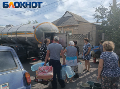 Возраст, порывы и сухие трубы: жители поселка Лидиевка в Донецке на грани отчаяния