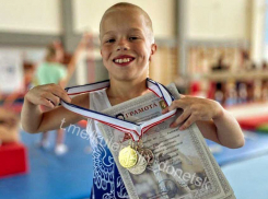 Золото, серебро и бронза: донецкие гимнасты везут домой медали из Евпатории
