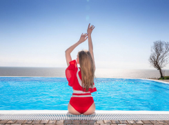 Встречай весну в теплых бассейнах с видом на море