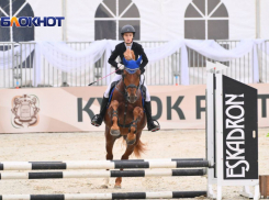 Донецкая выдержка и горловская закалка: Альбина Болотских победила в Первенстве по конному спорту среди вузов