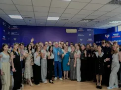 «Как человек, он очень интересный»: донецкая молодежь узнала о карьерном пути Андрея Черткова 