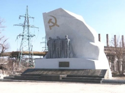 В Мариуполе полностью восстановили памятник «азовстальцам» 