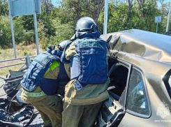 В ДТП на трассе Донецк — Торез пострадал водитель легковушки