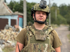 «Срочный антикриз Киева»: 28 пунктов мирного плана прокомментировал донецкий военкор Евгений Быковский 