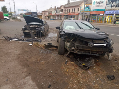 15-летняя школьница из ДНР пострадала в ДТП, управляя родительской «Тойотой»