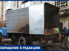 Рев моторов, рубка мяса: жители Макеевки, ДНР, жалуются на «дискотеку грузовиков» у подъезда