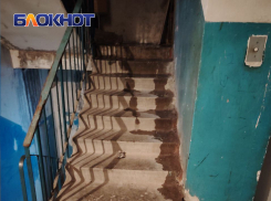 После ливня в Зугрэсе снова потоп — еще один дом на улице 60 лет Октября течёт после «капремонта»