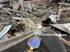 БПЛА с авиабомбой убил женщину и ранил молодых парня и девушку в Горловке