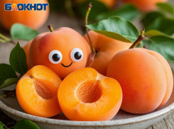 Отечественная замена ботокса: врачи выяснили, что абрикосы сохраняют молодость