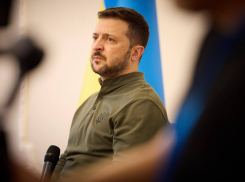 Зеленский наплакал денег в Вашингтоне: Киев накачивают оружием и планируют легализовать солдат НАТО на Украине