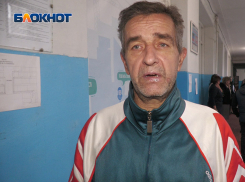 Украинские военные не щадят никого: беженец из Селидово рассказал, как ВСУ обращаются с населением