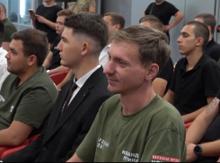 Волонтерам Народного фронта ДНР вручили государственные награды