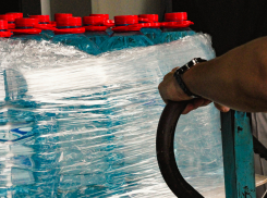 Чеченская молодежь привезла в Донецк 21 тонну воды