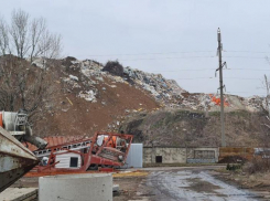 Карьер  в Мариуполе превратился в стихийный полигон ТБО