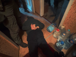 Миллионы на обмене гривны обернулись для «банкиров» из Горловки встречей с ФСБ