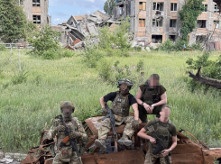 Новости СВО: Сырский запретил ВСУ отступать из огневого мешка в Покровске