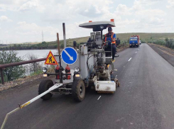 Сорок тысяч «квадратов»: в ДНР активно восстанавливают дорожную разметку